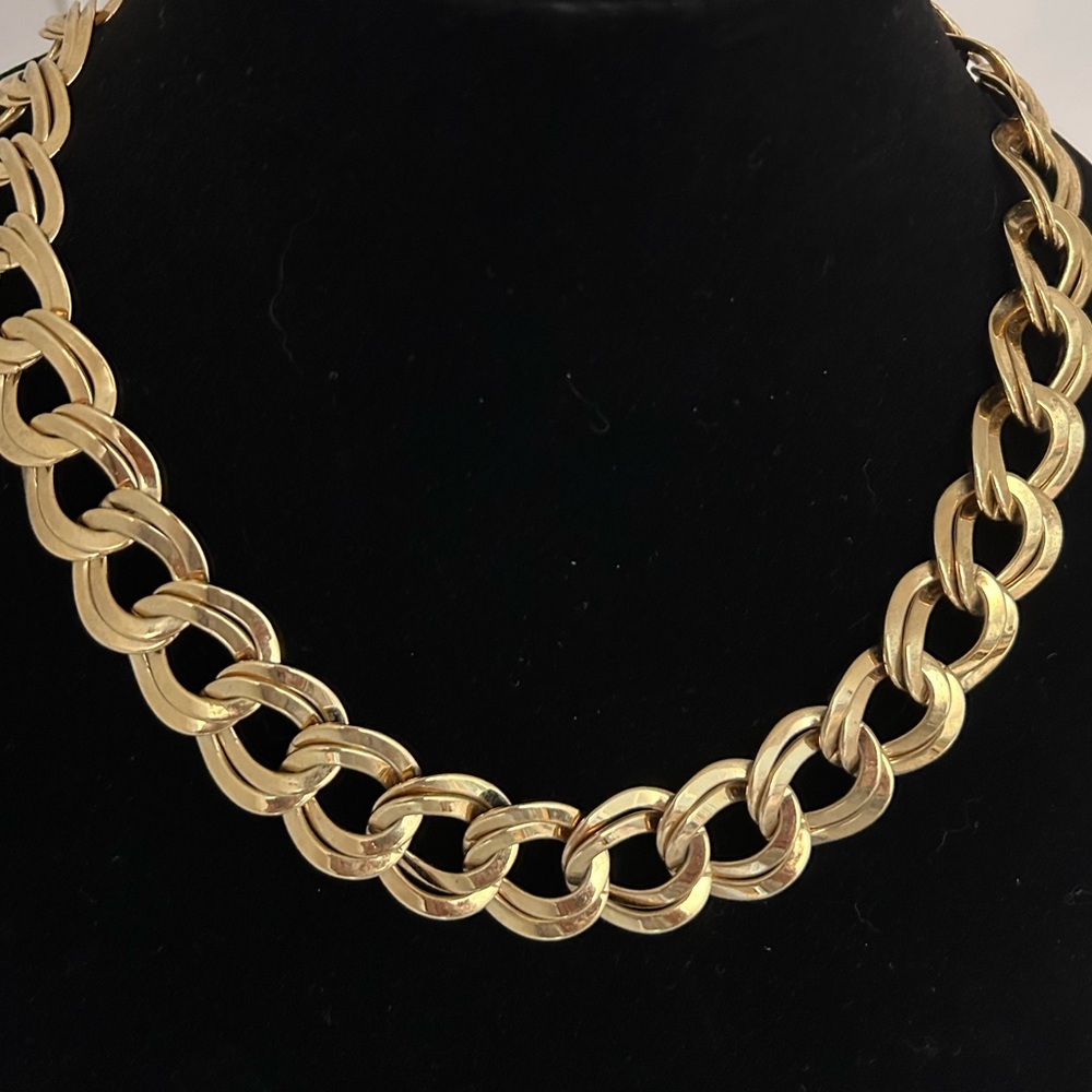 Elegant Goldtone Chain Necklace